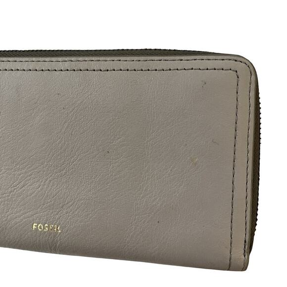 Fossil 100% Leather Zip Around Large Accordion Wallet Wristlet in Light Gray - Picture 4 of 11